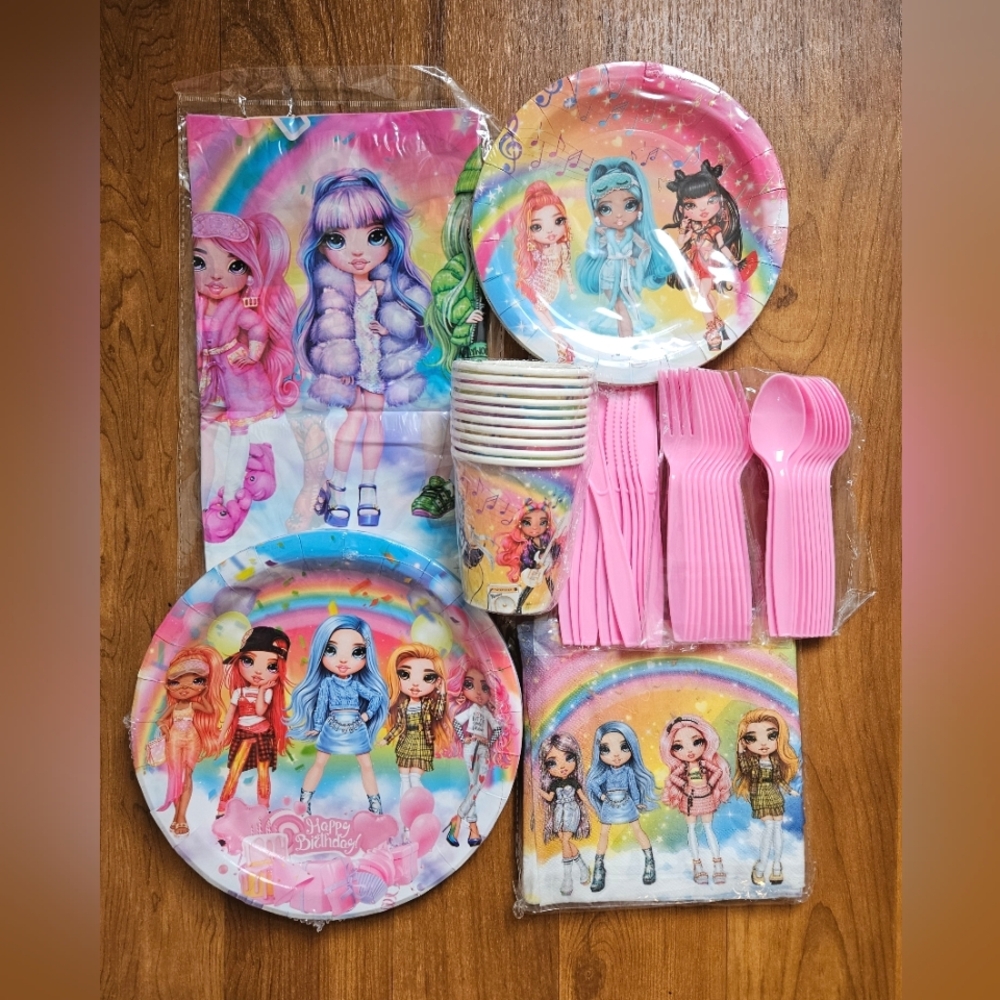 Rainbow High Dolls...  Disposable Tableware Set.